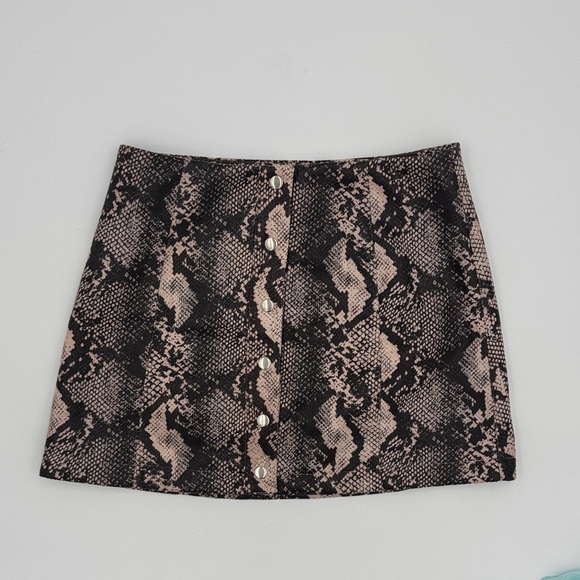 Urban Outfitters Dresses & Skirts - Urban outfitters Snakeskin Print Button-Front Skirt
